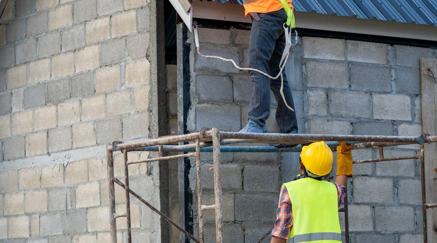 Expert Emergency Roof Repairs services in Browns, IL